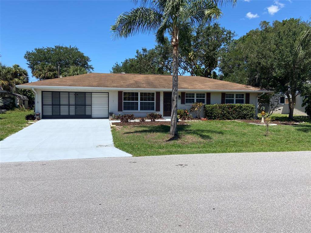 574 SKYLARK LN NW, Port Charlotte, FL 33952