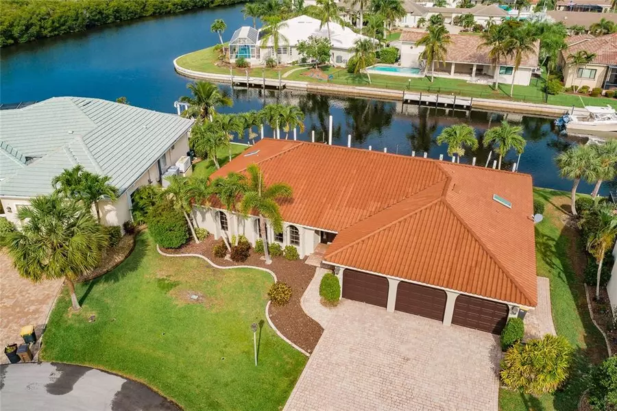 3829 AVES ISLAND CT, Punta Gorda, FL 33950