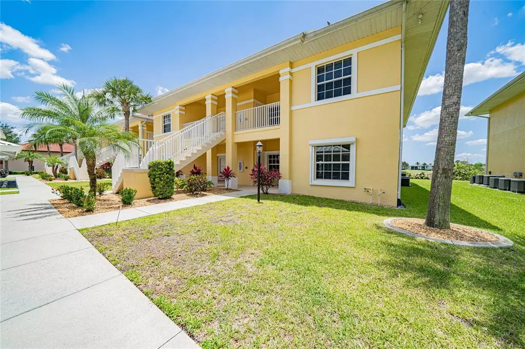 Punta Gorda, FL 33983,1315 SAXONY CIR #1106