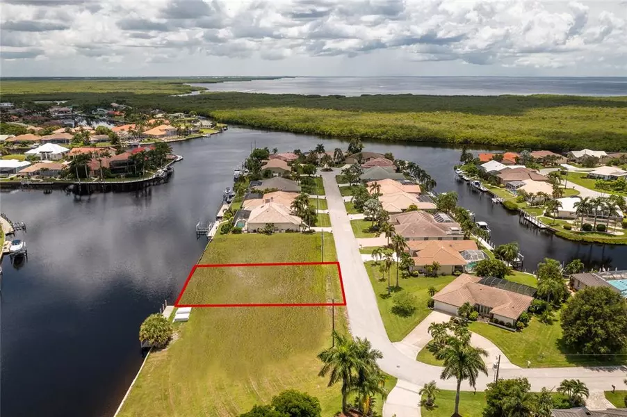 1300 CASEY KEY DR, Punta Gorda, FL 33950