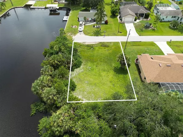 Punta Gorda, FL 33950,3007 WISTERIA PL