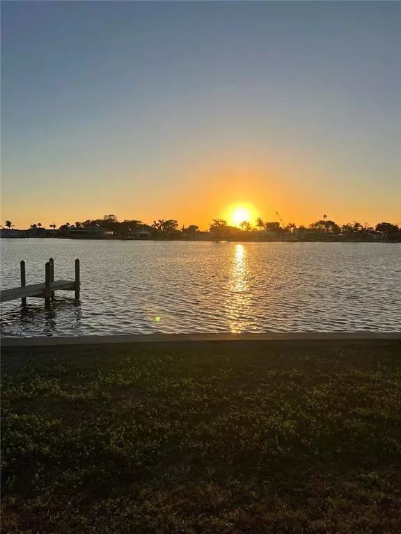 Englewood, FL 34223,6825 PORTSIDE LN