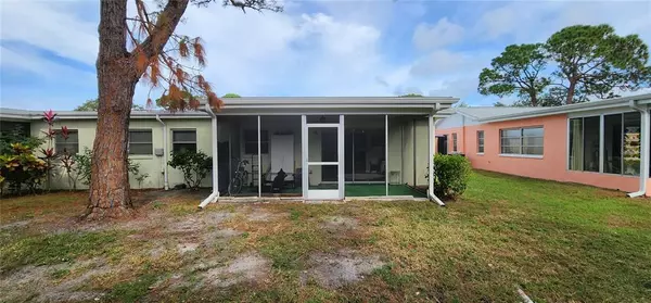 Sarasota, FL 34231,6280 GREEN VIEW CIR #116