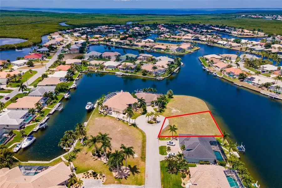 512 MARSEILLES CT, Punta Gorda, FL 33950