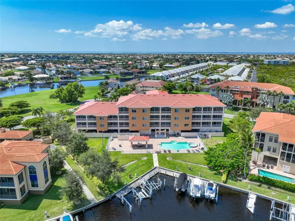 Punta Gorda, FL 33950,3322 PURPLE MARTIN DR #123