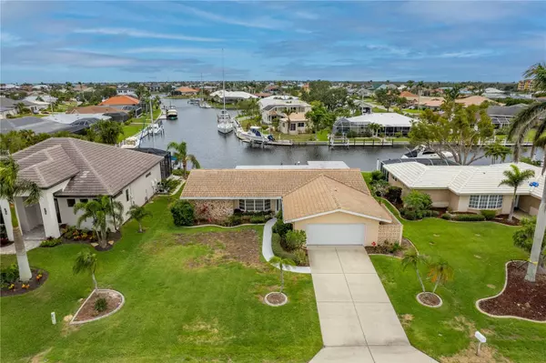 2735 LUNA CT, Punta Gorda, FL 33950