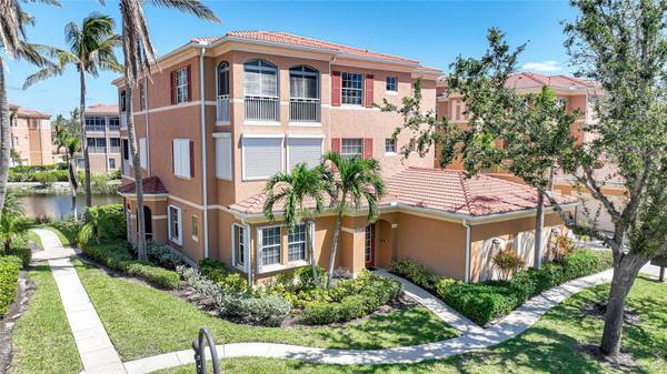 3228 SUNSET KEY CIR #101, Punta Gorda, FL 33955