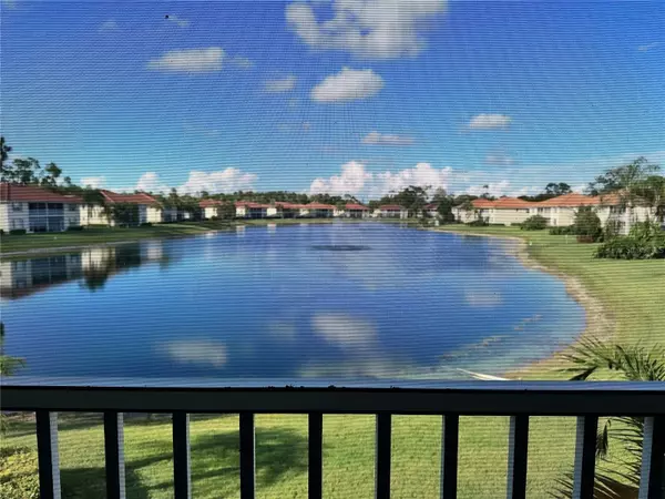 Naples, FL 34104,510 ROBIN HOOD CIR #201