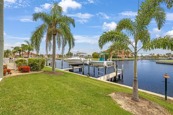 1400 MINEO DR #J, Punta Gorda, FL 33950