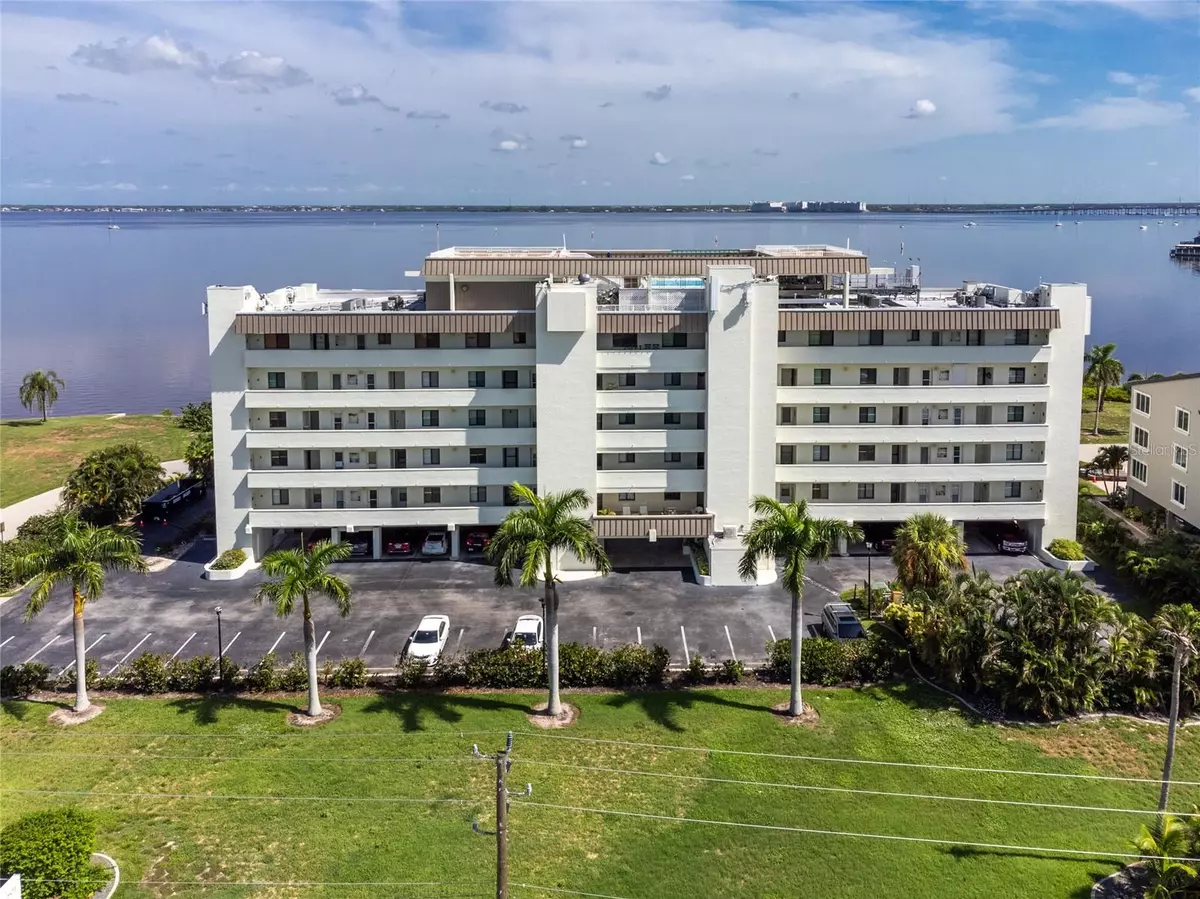 Punta Gorda, FL 33950,1500 PARK BEACH CIR #2E