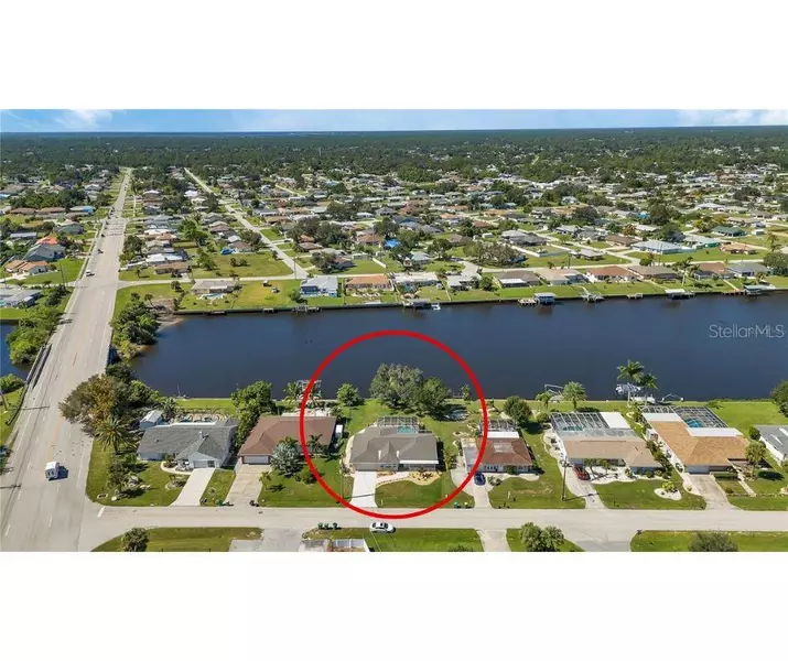 806 ELLICOTT CIR NW, Port Charlotte, FL 33952