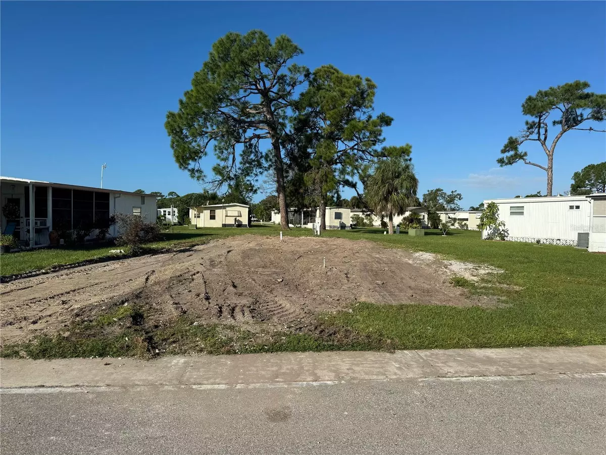 North Port, FL 34287,6833 AMOKO CT