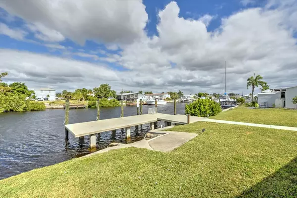 Punta Gorda, FL 33950,760 HOLLYHILL CT