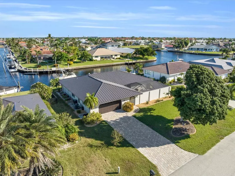 2816 VIA PALOMA DR, Punta Gorda, FL 33950