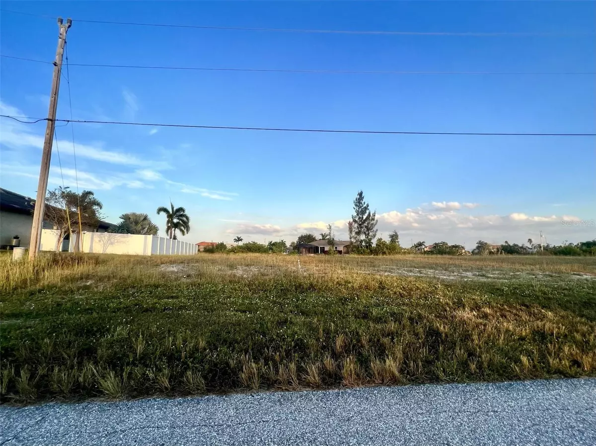 Cape Coral, FL 33993,1213 NW 20TH PL