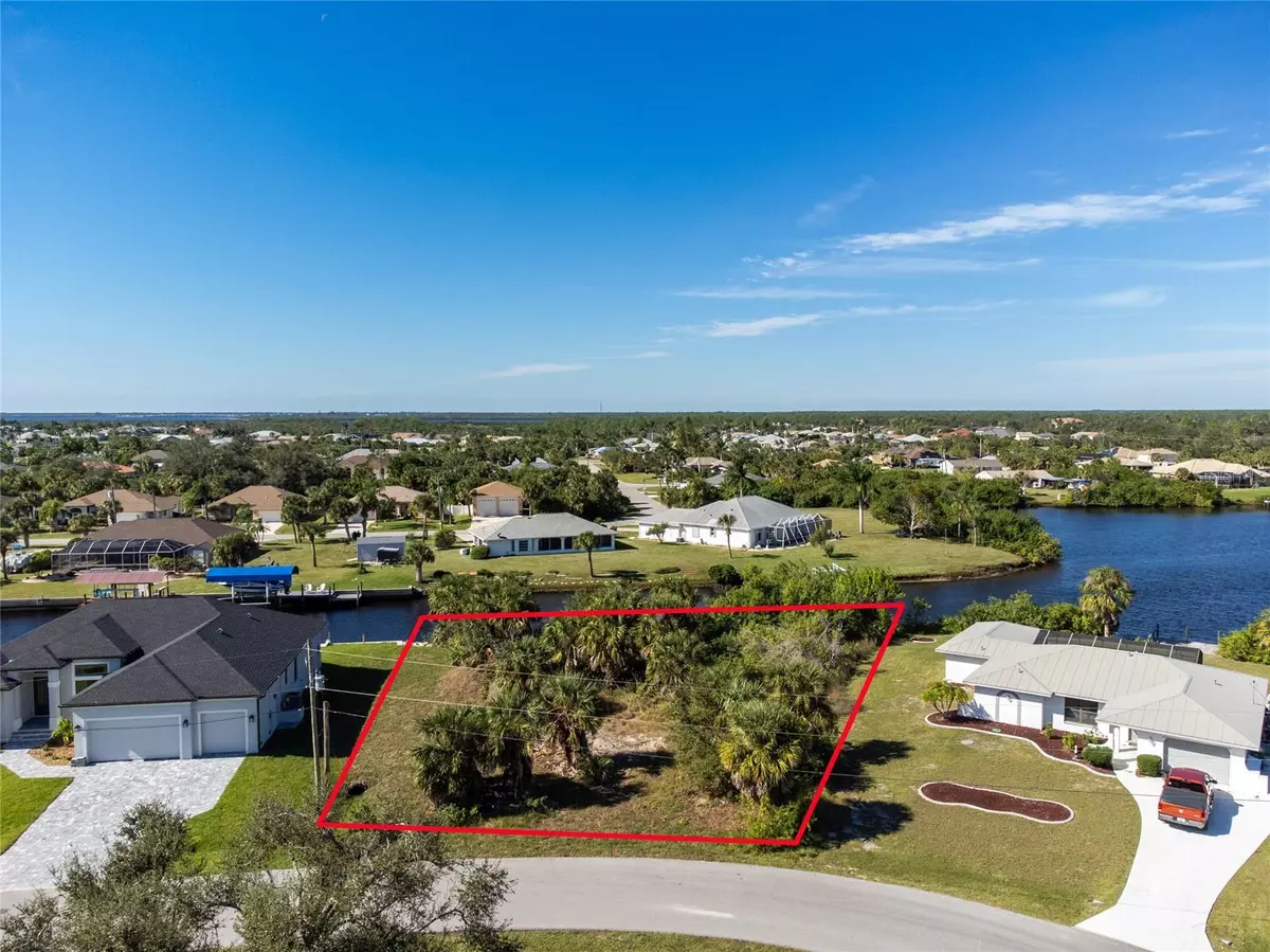 Port Charlotte, FL 33948,17306 GULFSPRAY CIR