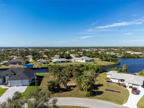 Port Charlotte, FL 33948,17306 GULFSPRAY CIR
