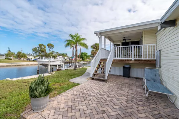 Punta Gorda, FL 33950,750 DEL RAY PL