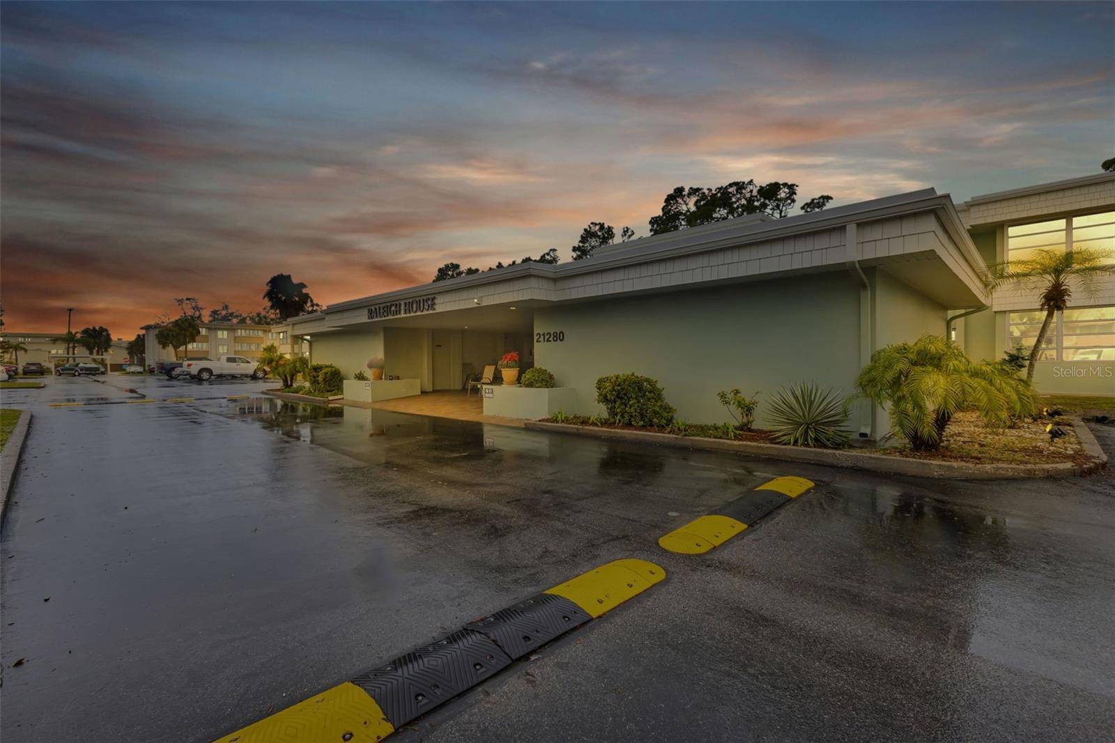 Port Charlotte, FL 33952,21280 BRINSON AVE #215