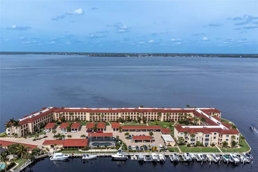 1 COLONY POINT DR #14C, Punta Gorda, FL 33950