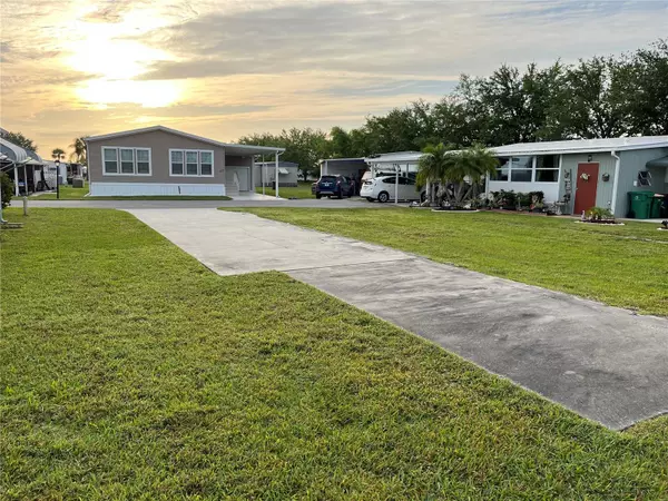 Punta Gorda, FL 33950,4 S MOCKINGBIRD #A4