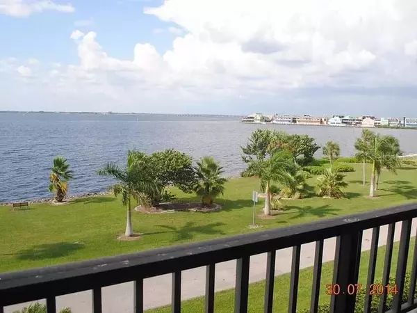 Punta Gorda, FL 33950,1500 PARK BEACH CIR #3E