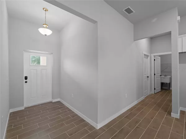 Port Charlotte, FL 33948,3376 DUNBAR ST