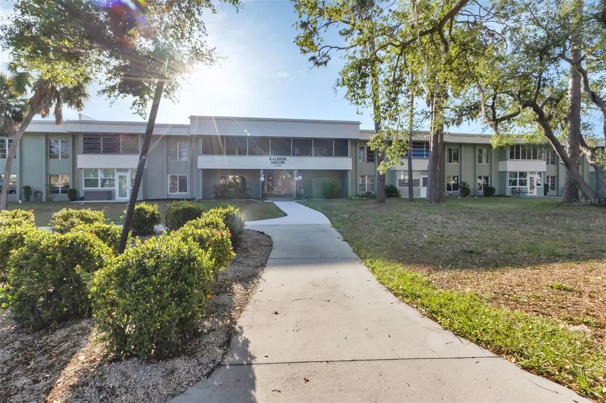 Port Charlotte, FL 33952,21280 BRINSON AVE #214