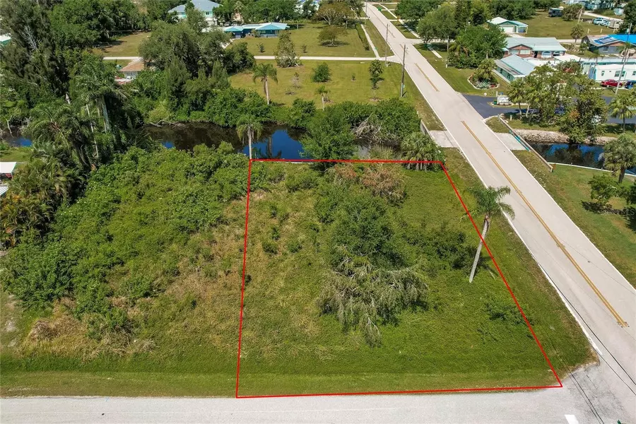 8411 RIVERSIDE DR, Punta Gorda, FL 33982