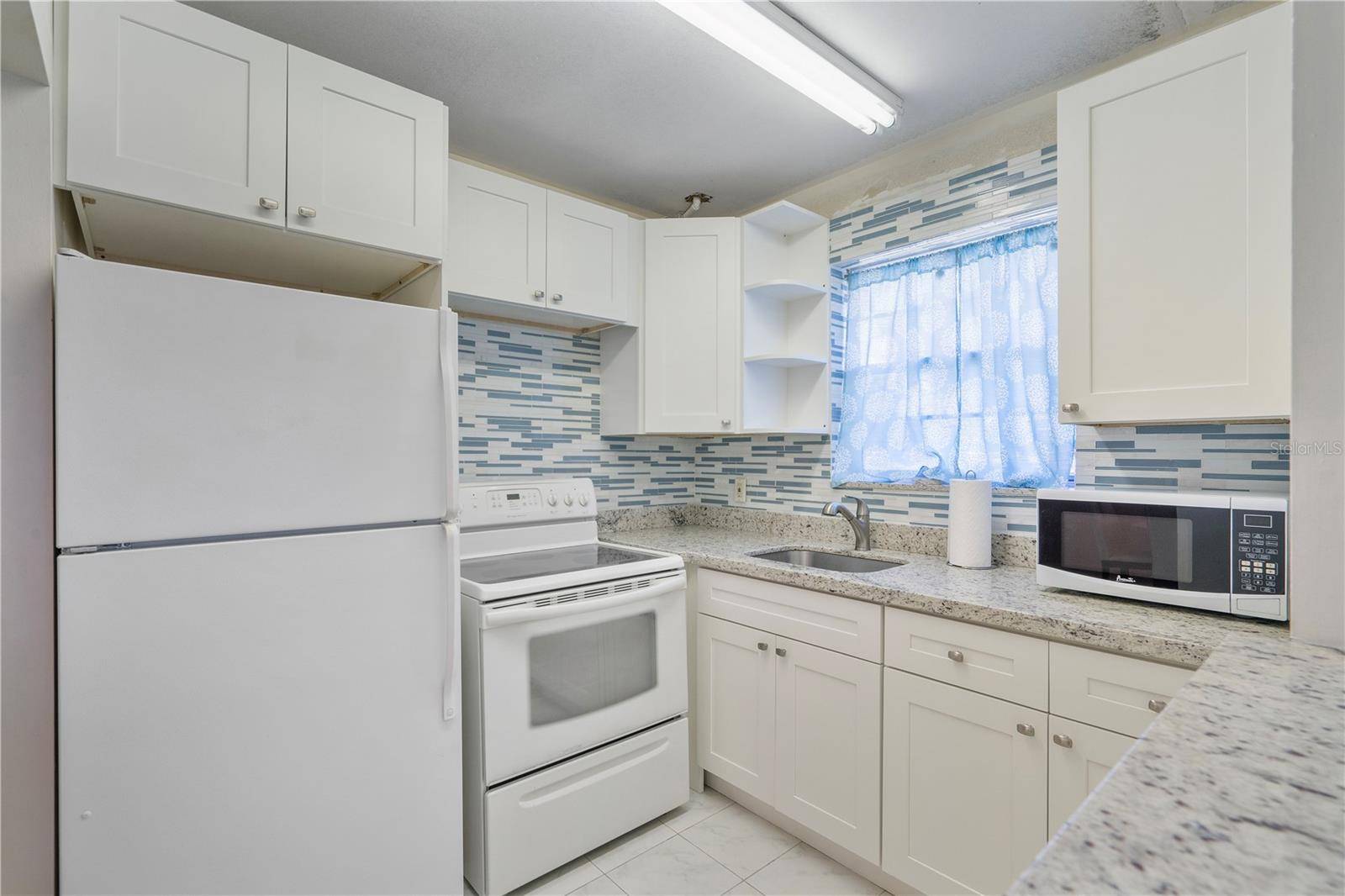 88 MARKHAM E, Deerfield Beach, FL 33442
