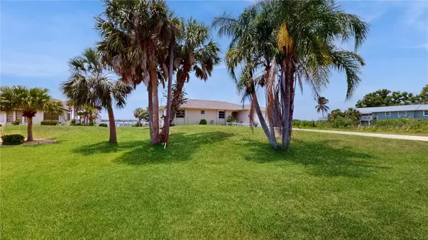 Punta Gorda, FL 33982,519 RIDGECREST DR