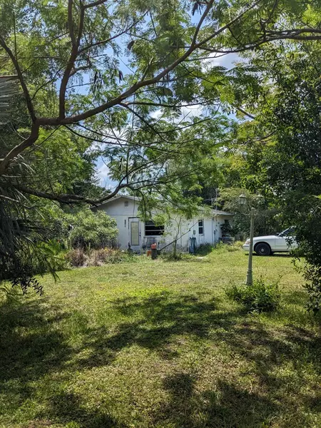 5727 BEECHWOOD ST, Punta Gorda, FL 33982