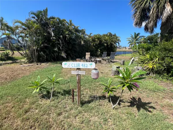 482 BOUNDARY BLVD,  Rotonda West,  FL 33947
