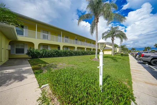 Punta Gorda, FL 33950,4000 BAL HARBOR BLVD #417