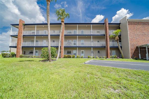 3100 HARBOR BLVD #114,  Port Charlotte,  FL 33952