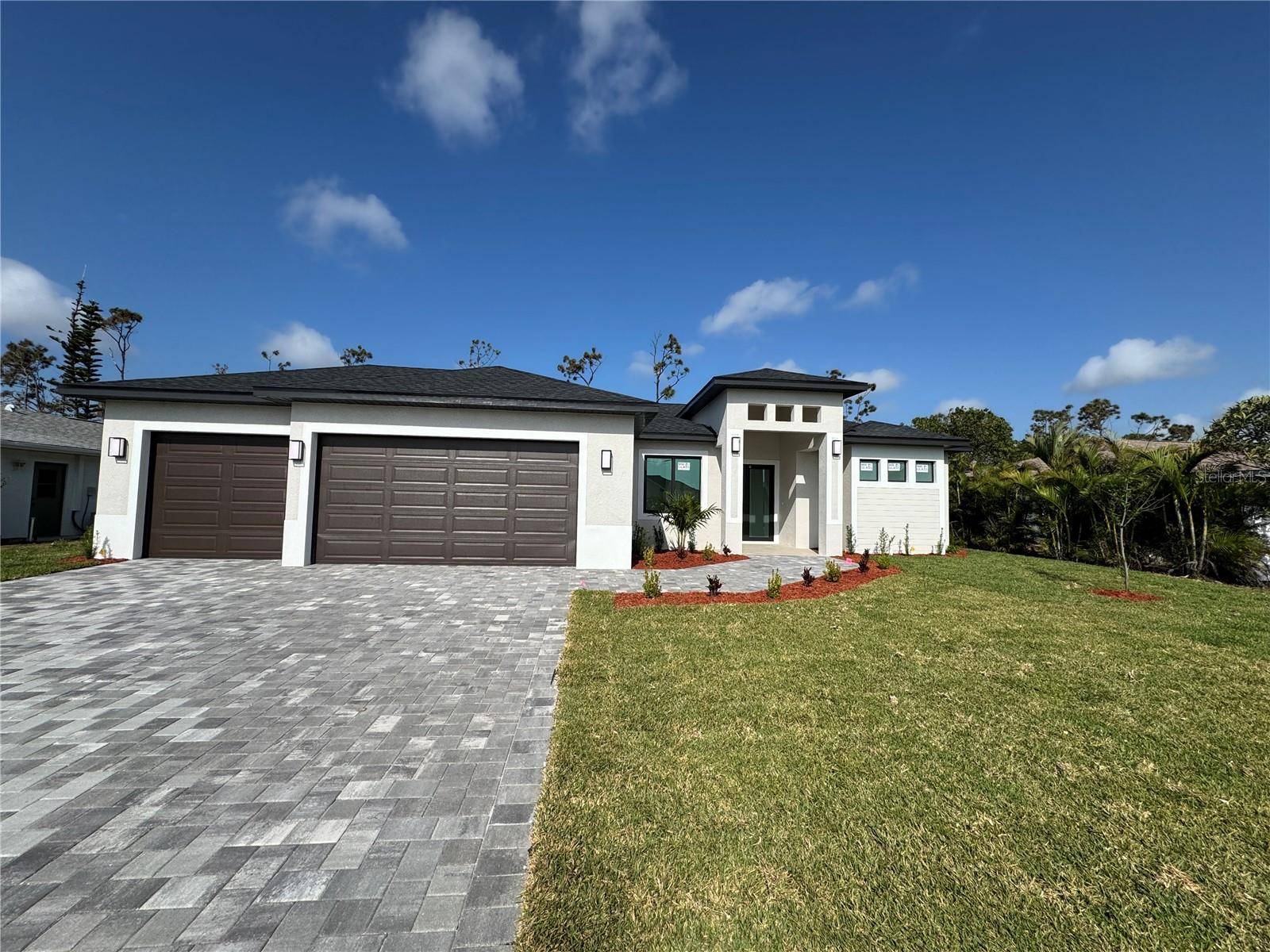 212 FAIRWAY RD, Rotonda West, FL 33947