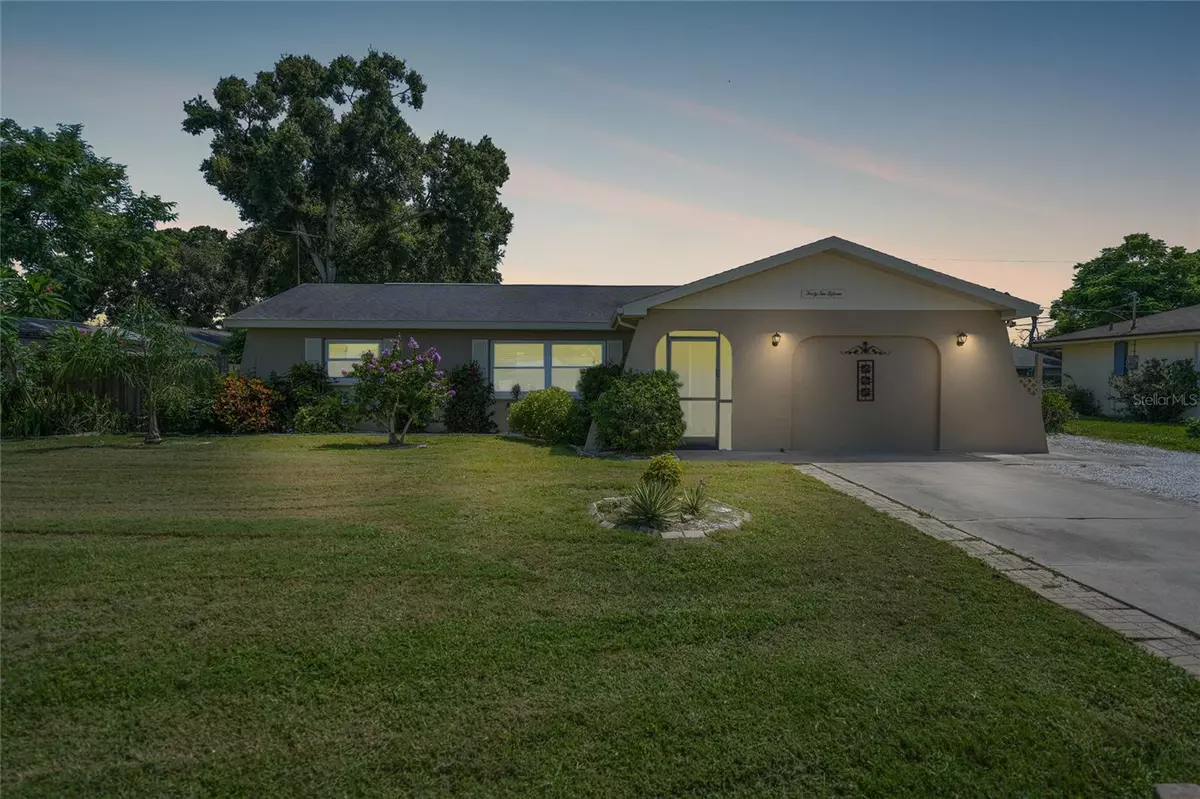Venice, FL 34293,4215 PANDORA RD
