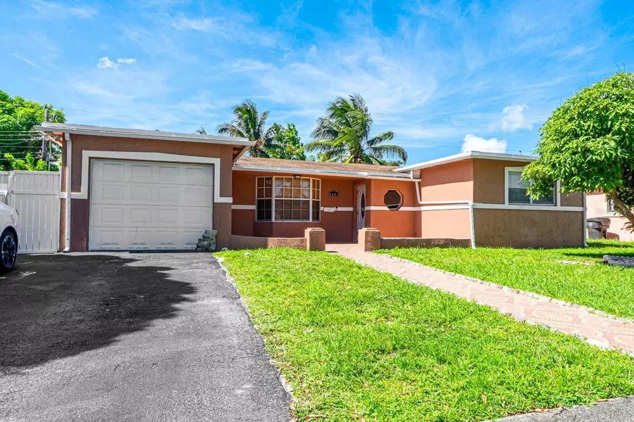 3601 NW 40TH CT, Lauderdale Lakes, FL 33309