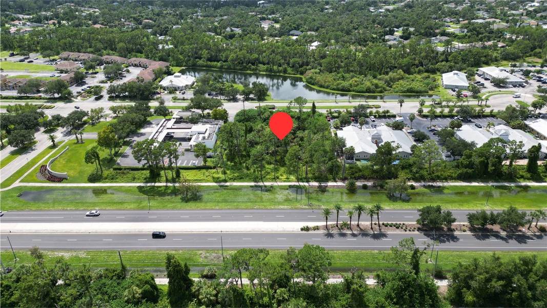 2800 BOBCAT VILLAGE CENTER RD, North Port, FL 34288