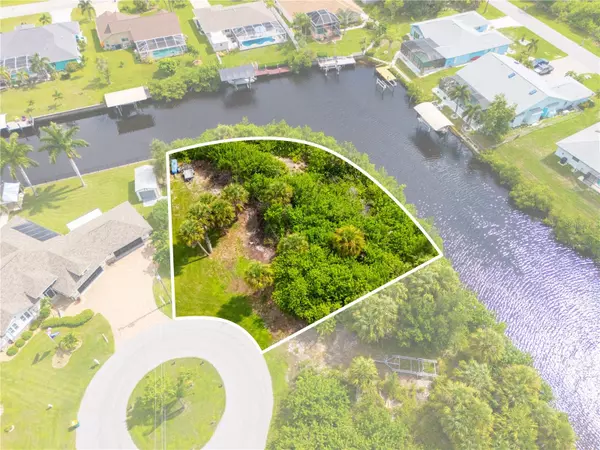Port Charlotte, FL 33948,4497 BAYVIEW ST