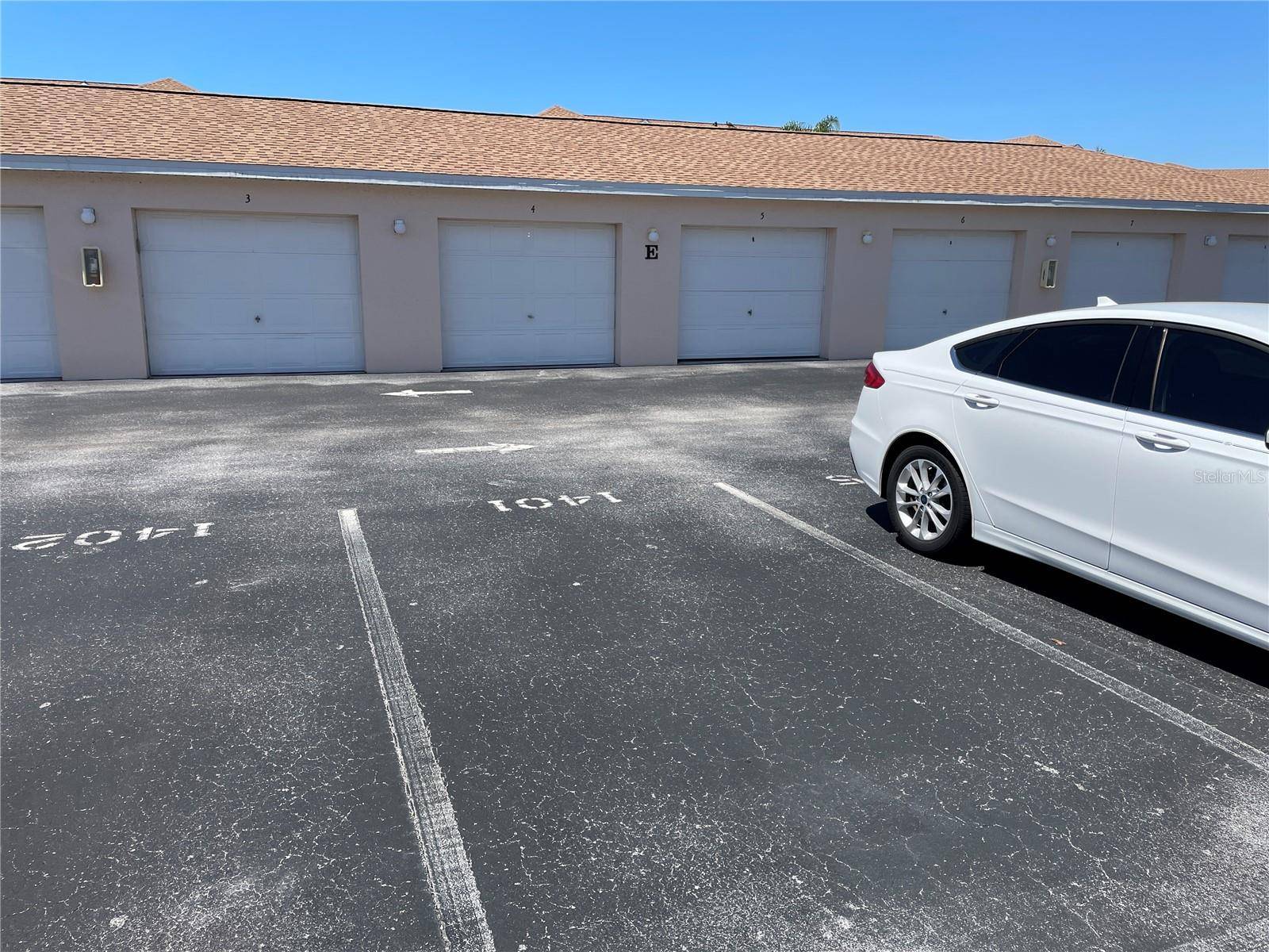 Lake Suzy, FL 34269,12144 SW EGRET CIR #1401