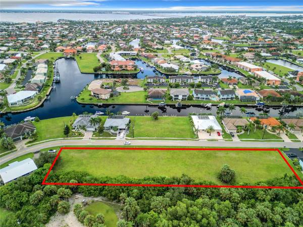 2807, 2813, 2817, 2823 MAGDALINA DR #2829, 2835, Punta Gorda, FL 33950