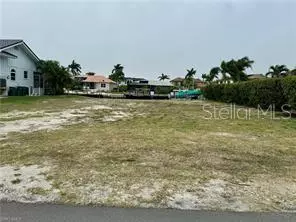 Marco Island, FL 34145,80 LAMPLIGHTER DR