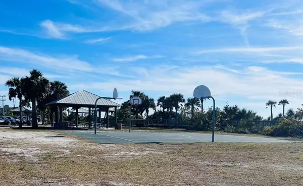 Rotonda West, FL 33947,142 SMALLWOOD RD
