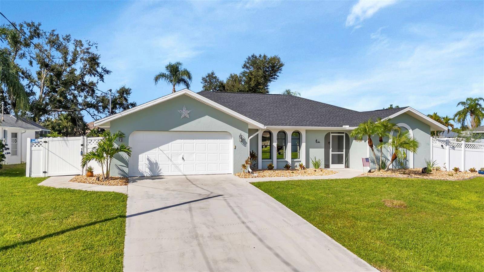 286 MARK TWAIN LN, Rotonda West, FL 33947