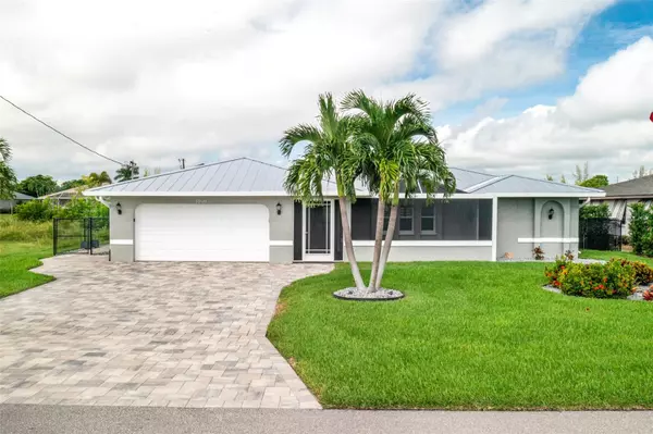 3010 SE 6TH AVE, Cape Coral, FL 33904