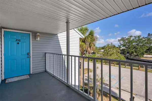 Port Charlotte, FL 33953,4410 WARREN AVE #216