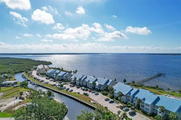 Port Charlotte, FL 33953,4410 WARREN AVE #216