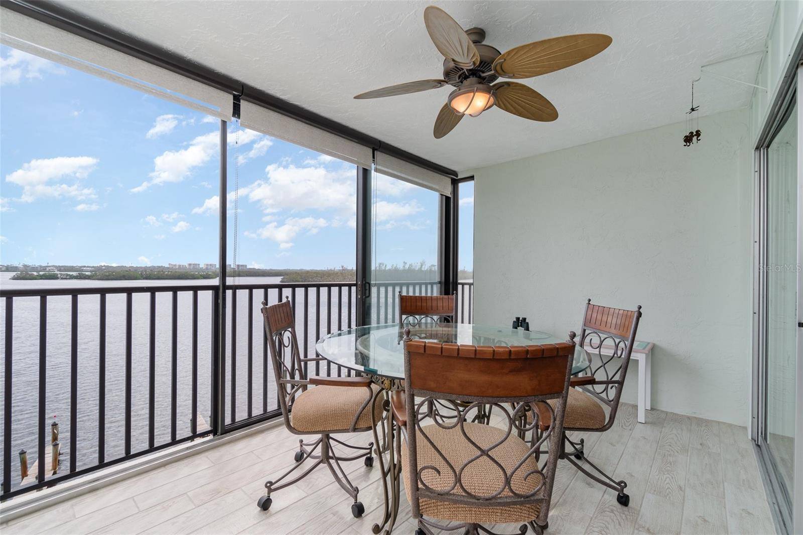 Sarasota, FL 34242,9011 MIDNIGHT PASS RD #329