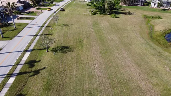 Punta Gorda, FL 33950,627 MONACO DR
